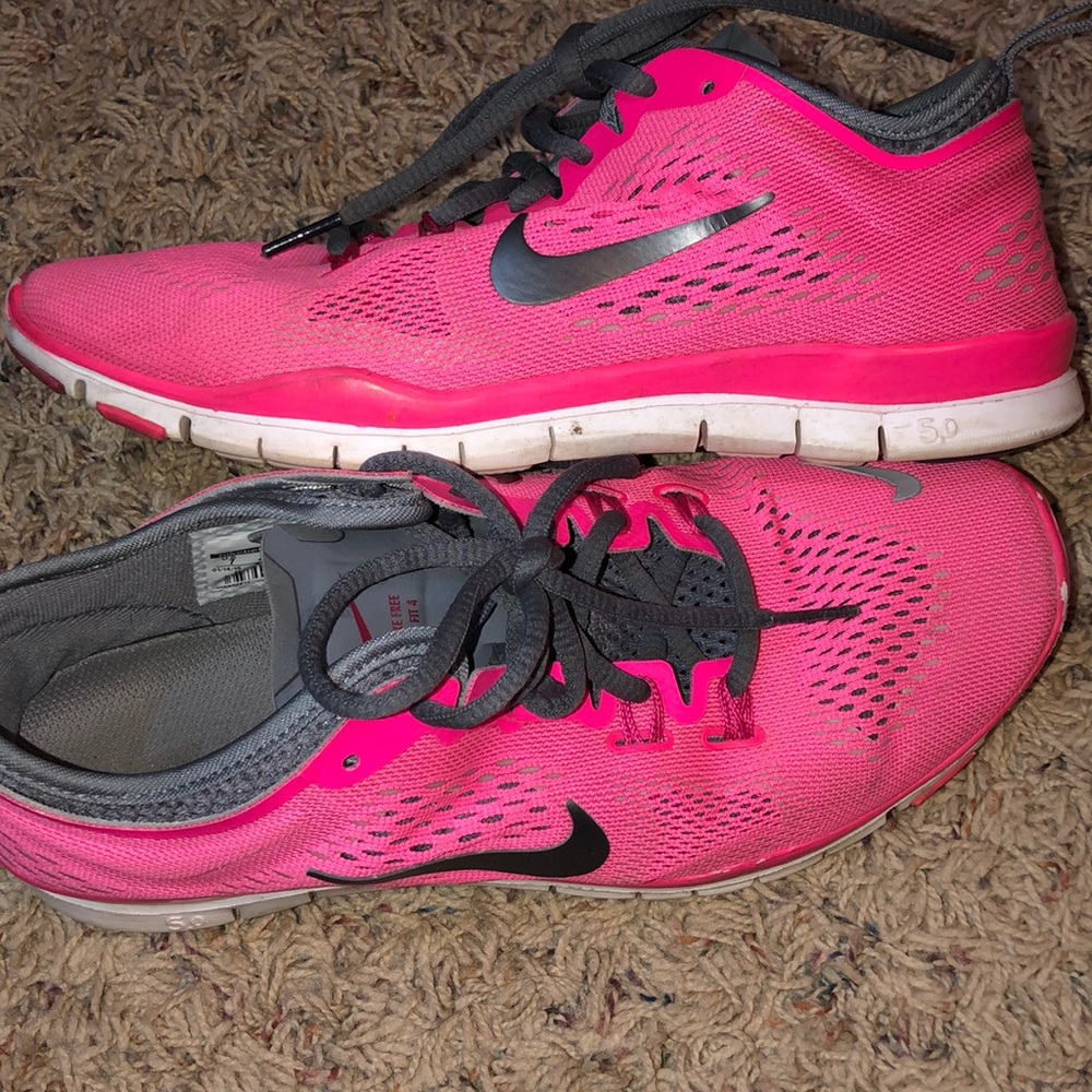 Pink nike
